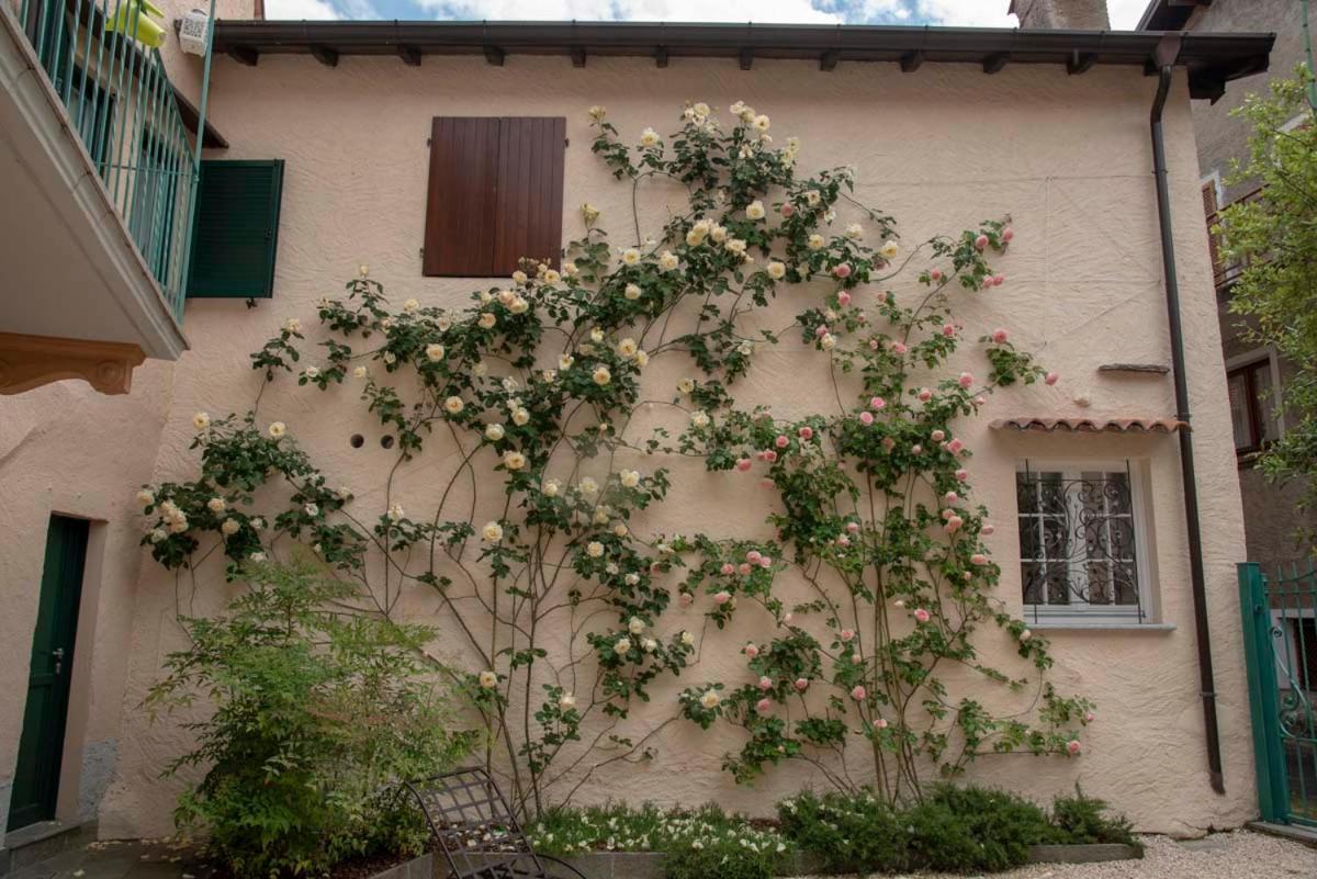 Casa Mia Villa Castelveccana Exterior foto
